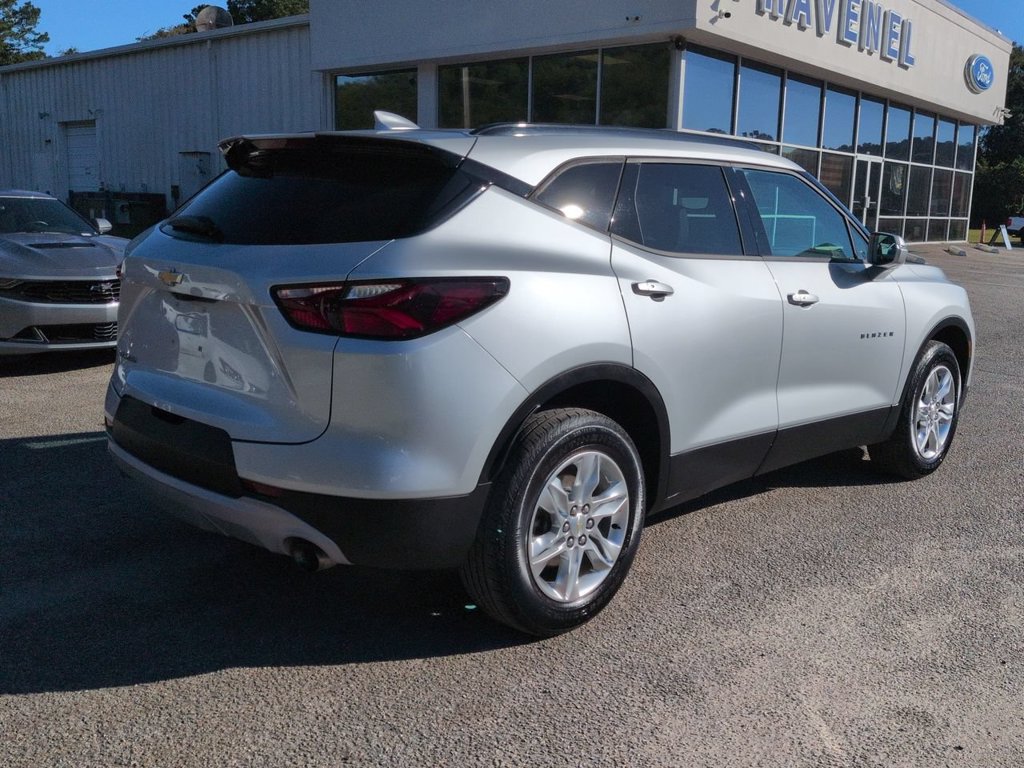 Used 2019 Chevrolet Blazer LT w/ Sound & Technology Package FWD image 4