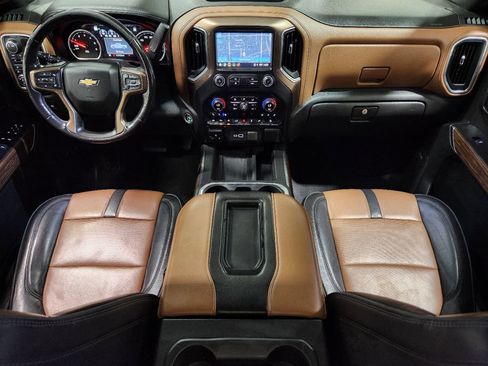 Used 2021 Chevrolet Silverado 1500 High Country w/ Technology Package AWD/4WD image 48