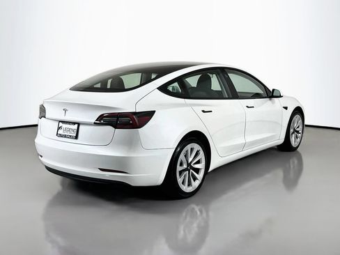 Used 2023 Tesla Model 3 Standard Range RWD image 5