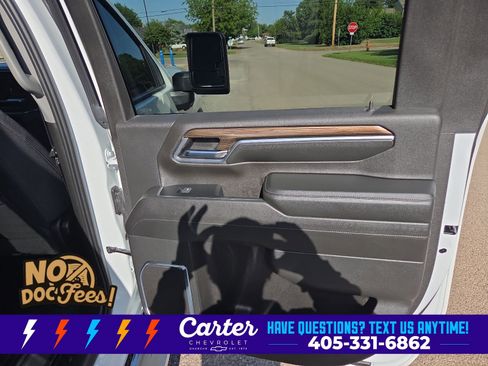 Used 2024 Chevrolet Silverado 2500 LT AWD/4WD image 31