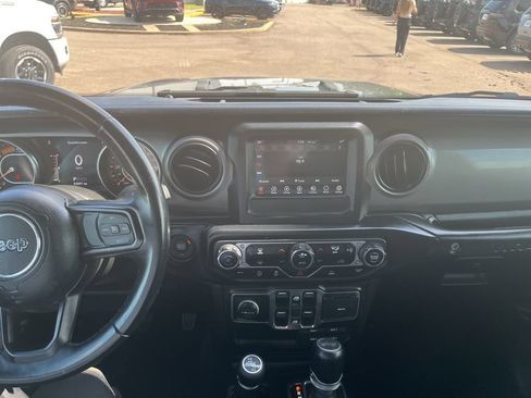 Used 2021 Jeep Wrangler Unlimited Sport AWD/4WD image 22