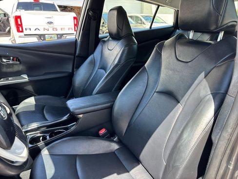 Used 2017 Toyota Prius Prime Premium w/ Carpet Mat Package image 12