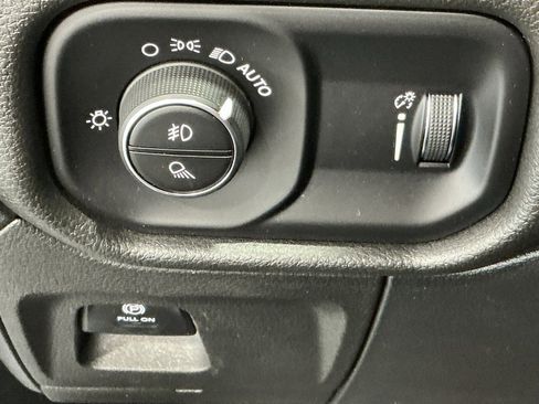 Used 2022 RAM 1500 Big Horn image 13