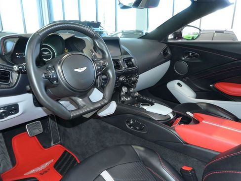 Used 2023 Aston Martin V12 Vantage Roadster image 38