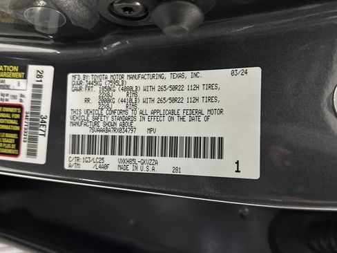 Used 2024 Toyota Sequoia Capstone image 40