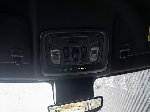 Used 2024 GMC Sierra 2500 AT4 w/ AT4 Premium Plus Package image 10