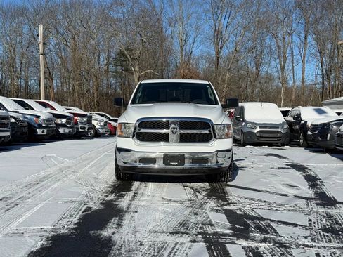 Used 2016 RAM 1500 Classic SLT image 2
