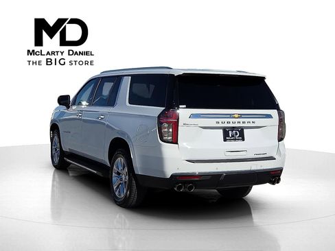 Certified 2023 Chevrolet Suburban Premier image 4