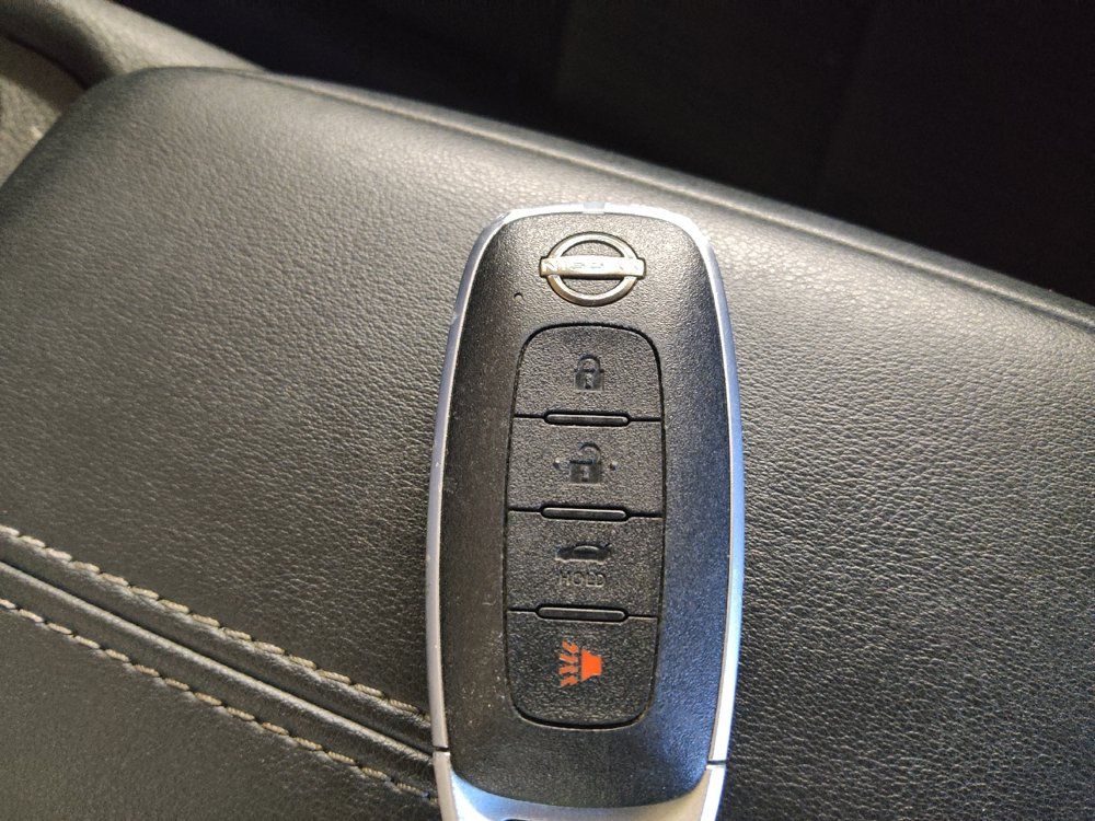 Used 2024 Nissan Sentra SV FWD image 32