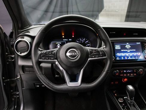 Used 2023 Nissan Kicks SR w/ SR Premium Package image 25