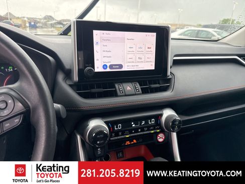 Used 2024 Toyota RAV4 Adventure image 21