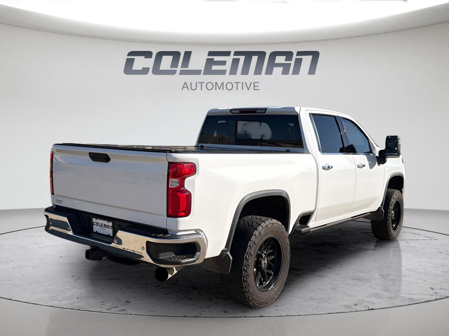 Used 2021 Chevrolet Silverado 2500 LTZ w/ LTZ Plus Package AWD/4WD image 10