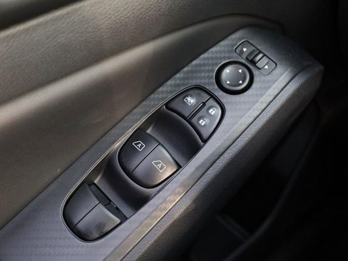 New 2025 Nissan Altima 2.5 SV image 17