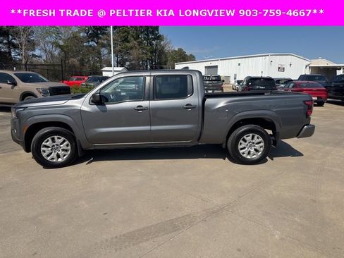Used 2022 Nissan Frontier SV image 5