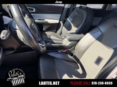 Certified 2022 Jeep Compass Latitude w/ Convenience Group image 11
