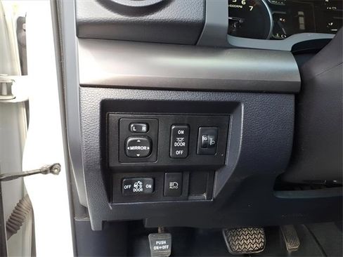 Used 2019 Toyota Tundra SR5 image 13