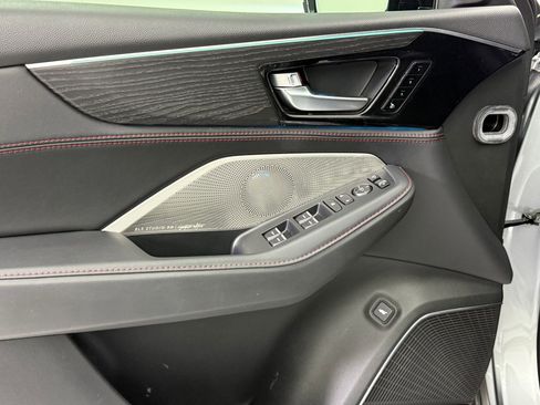 Used 2024 Acura MDX Type S image 13