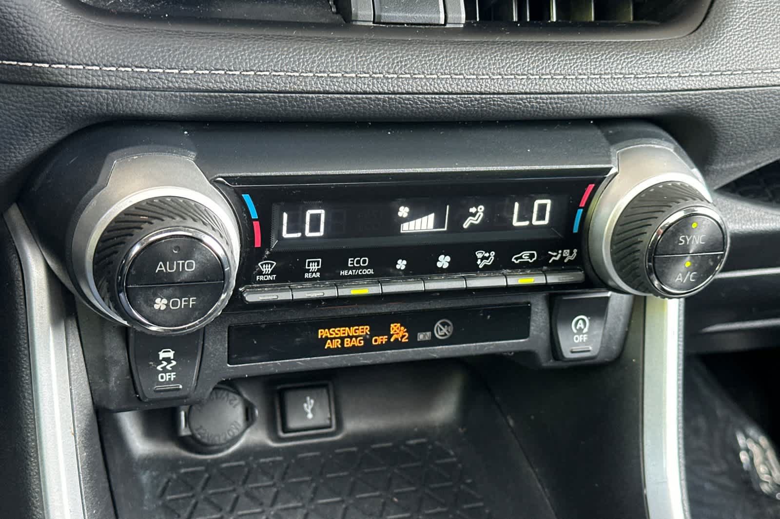 Certified 2022 Toyota RAV4 XLE w/ Convenience Package FWD image 22