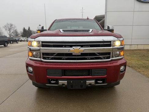 Used 2018 Chevrolet Silverado 2500 High Country w/ Duramax Plus Package image 2