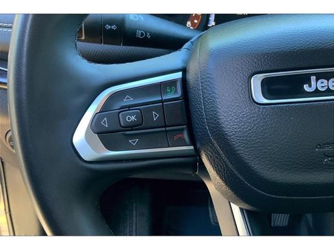 Used 2023 Jeep Compass Altitude image 19