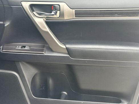 Used 2021 Lexus GX 460 Premium w/ Premium Package image 14