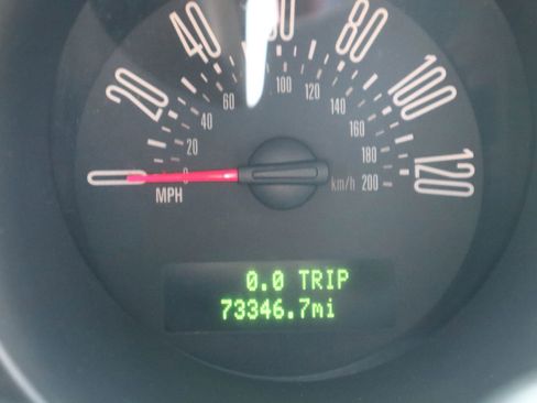 Used 2006 Ford Mustang Convertible image 23