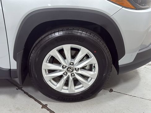 Certified 2026 Toyota Corolla Cross LE image 21