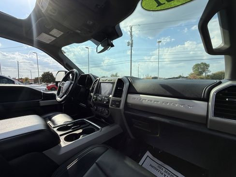 Used 2021 Ford F250 Lariat image 27