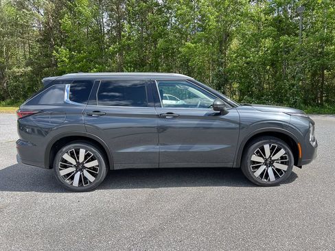 New 2026 Mitsubishi Outlander SEL AWD/4WD image 10