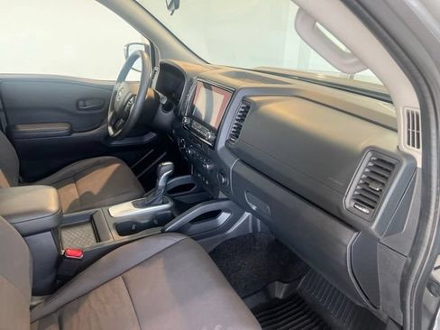 Used 2022 Nissan Frontier S w/ Technology Package AWD/4WD image 25