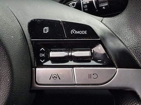 Used 2021 Hyundai Elantra SEL image 21