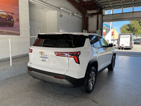 Used 2025 Chevrolet Equinox LT image 10