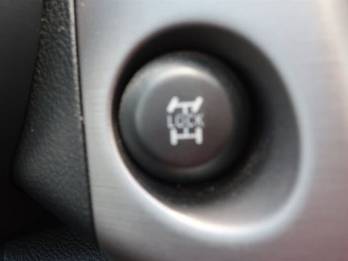 Used 2008 Toyota RAV4 Sport image 32