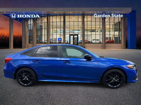 Certified 2024 Honda Civic Sport image 5