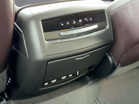 Certified 2024 Cadillac Escalade ESV Sport Platinum w/ LPO, ONYX Package image 29