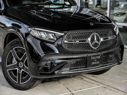 Certified 2026 Mercedes-Benz GLC 300 4MATIC image 2