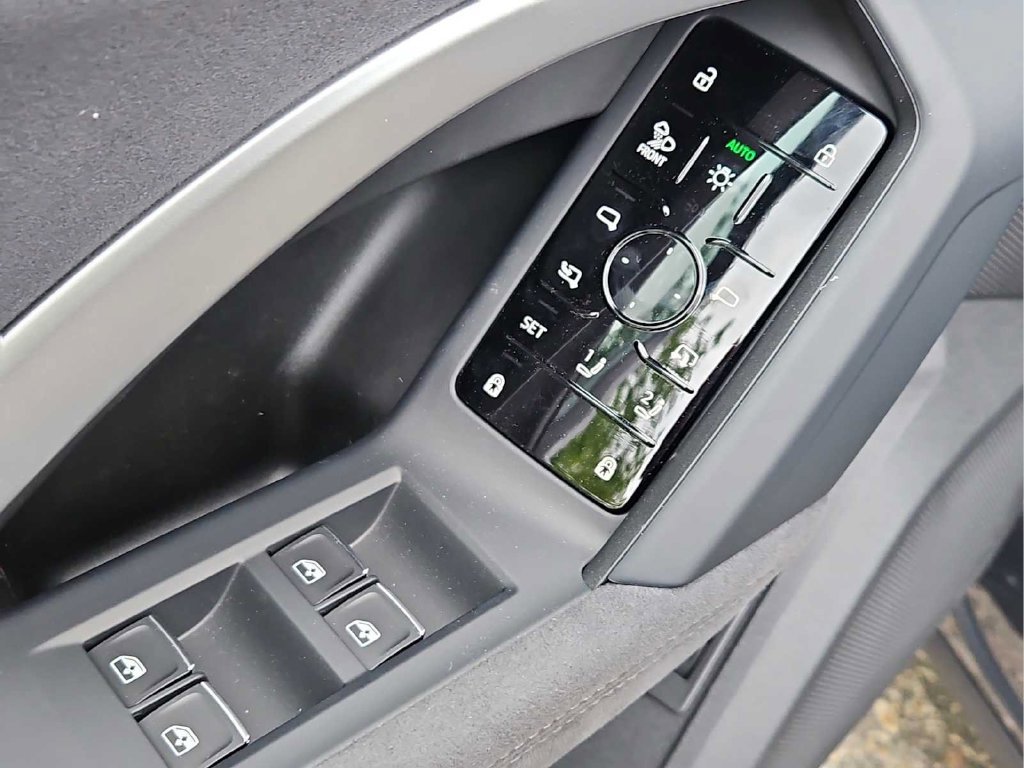 New 2026 Audi SQ5 Premium Plus AWD/4WD image 6