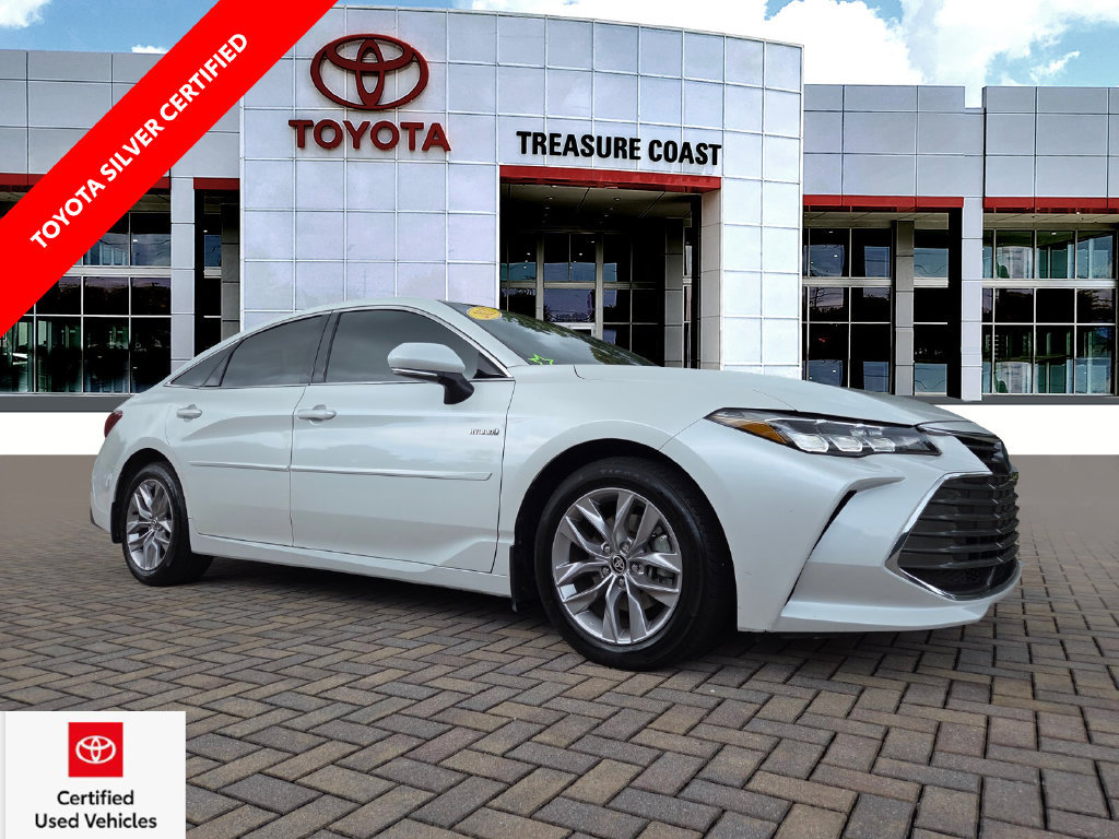 Used 2021 Toyota Avalon XLE FWD image 1