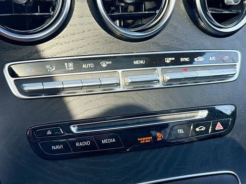 Used 2019 Mercedes-Benz GLC 300 4MATIC image 15