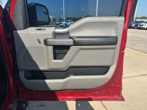 Used 2020 Ford F150 XLT w/ Equipment Group 302A Luxury AWD/4WD image 24