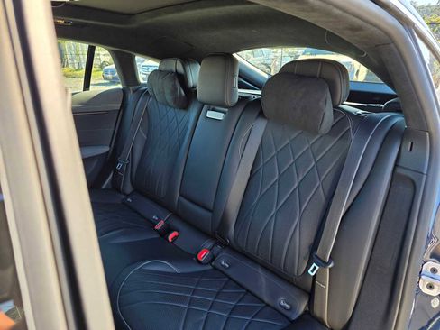 Used 2022 Mercedes-Benz EQS 580 4MATIC Sedan image 19