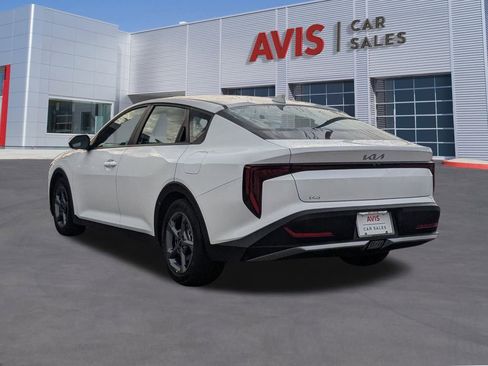 Used 2025 Kia K4 LXS image 3