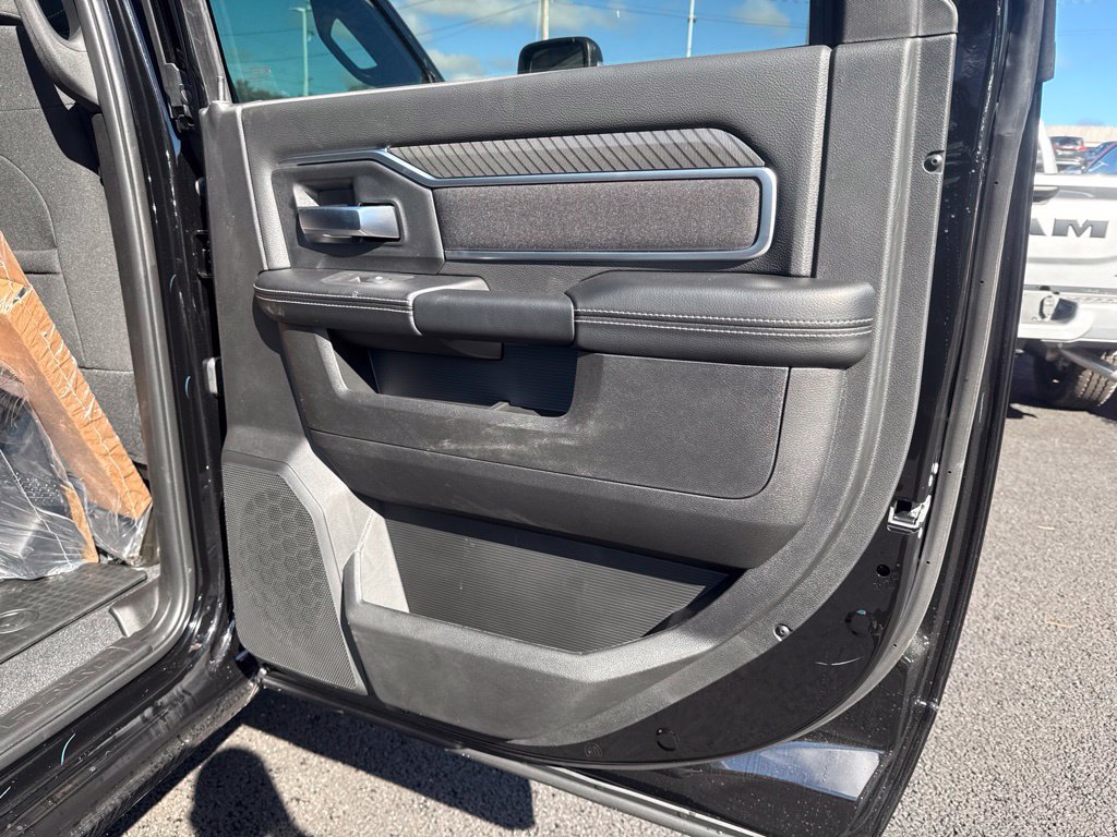 New 2027 RAM 2500 Big Horn AWD/4WD image 24