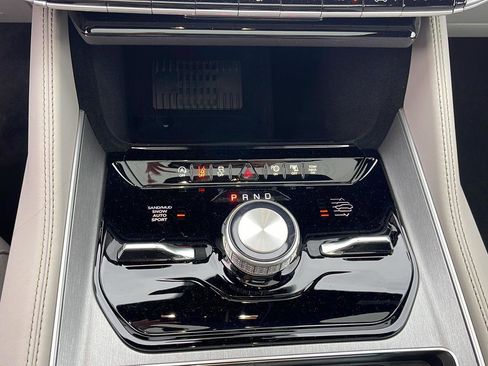 New 2026 Jeep Grand Wagoneer Limited image 19