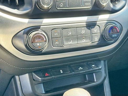 Used 2022 GMC Canyon Elevation w/ Trailering Package RWD image 17