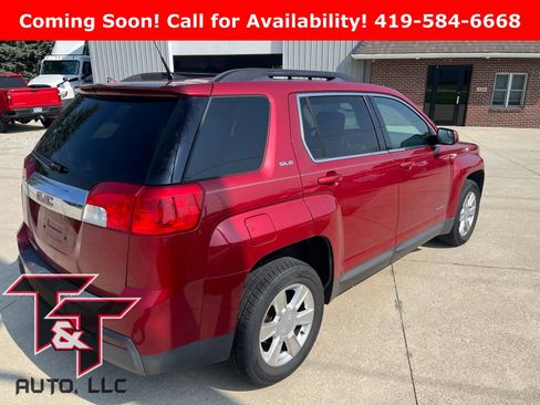Used 2013 GMC Terrain SLE FWD image 2
