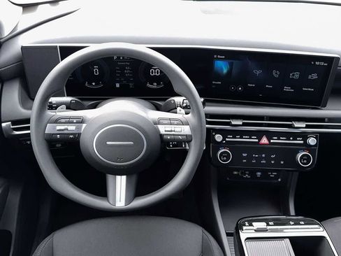 New 2026 Hyundai Tucson Blue SE image 17