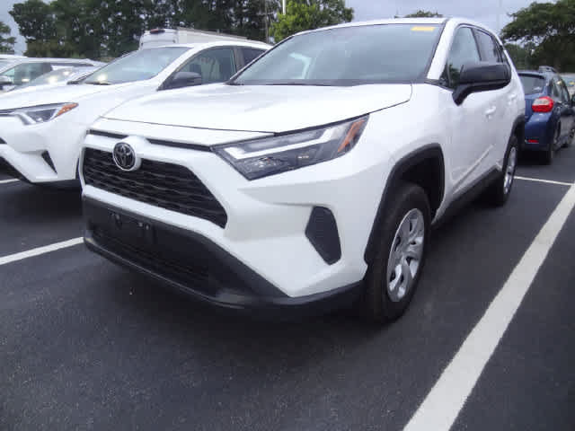 Used 2025 Toyota RAV4 LE AWD/4WD image 1