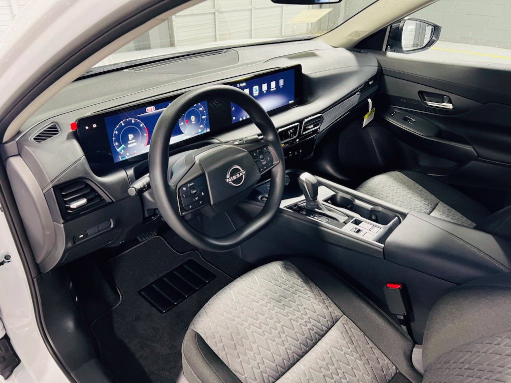 New 2027 Nissan Sentra SV w/ Floor Mat Package FWD image 15
