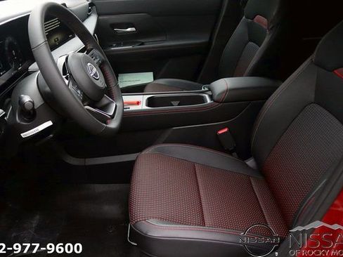 New 2026 Nissan Kicks SR FWD image 13